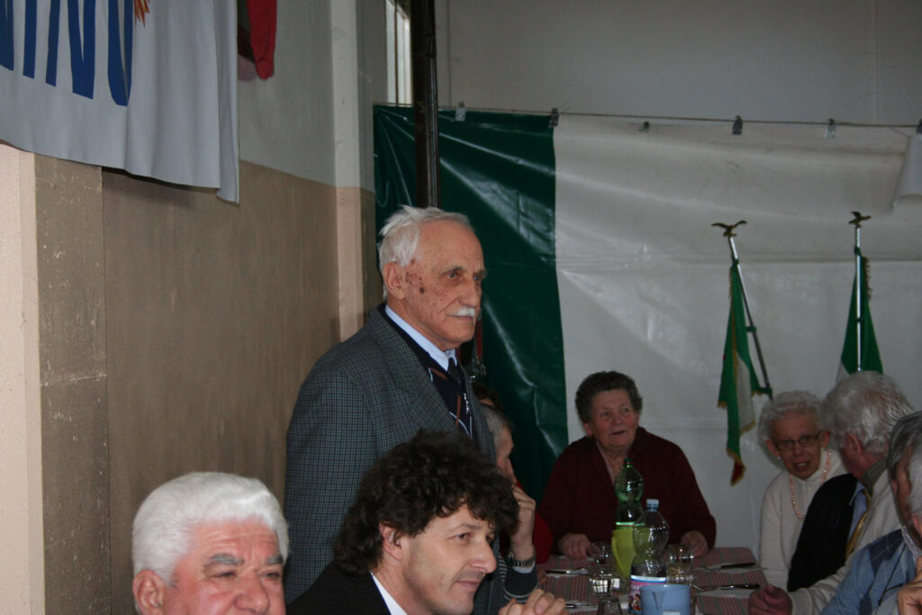 Nino e i suoi 90 anni da alpino