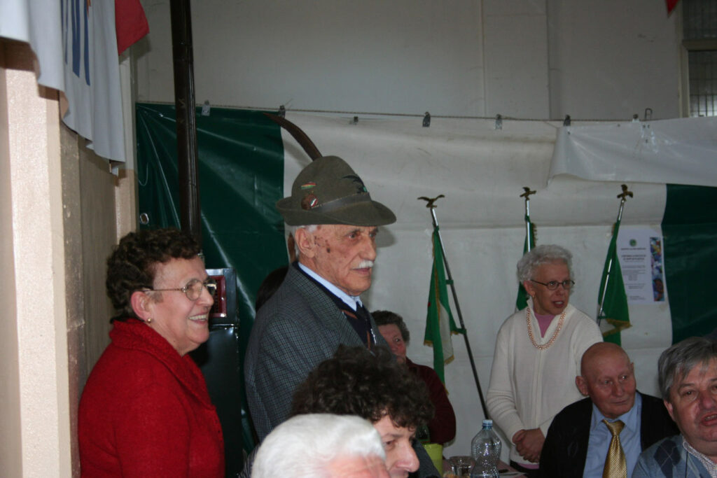 Nino e i suoi 90 anni da alpino
