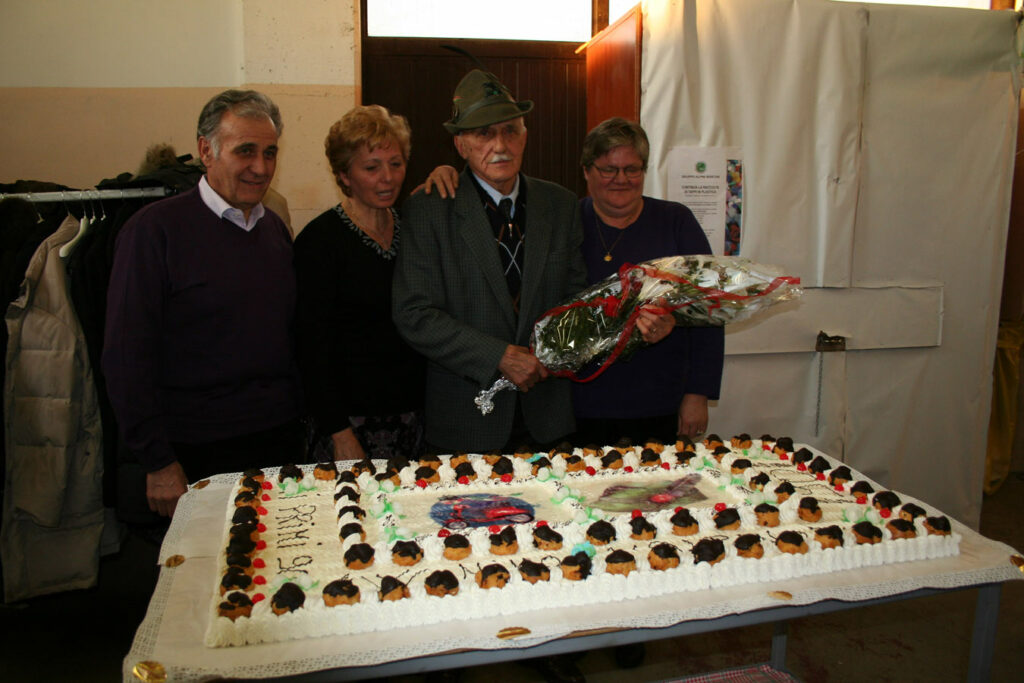 Nino e i suoi 90 anni da alpino