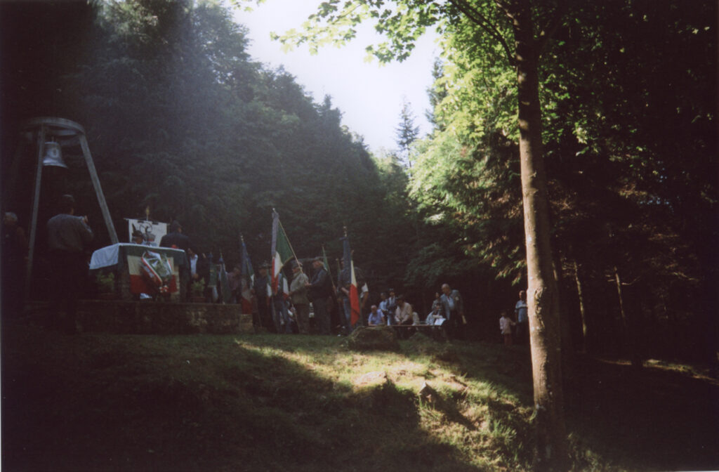 2 giugno 2009: manifestazione degli alpini al Bosco delle Penne Mozze
