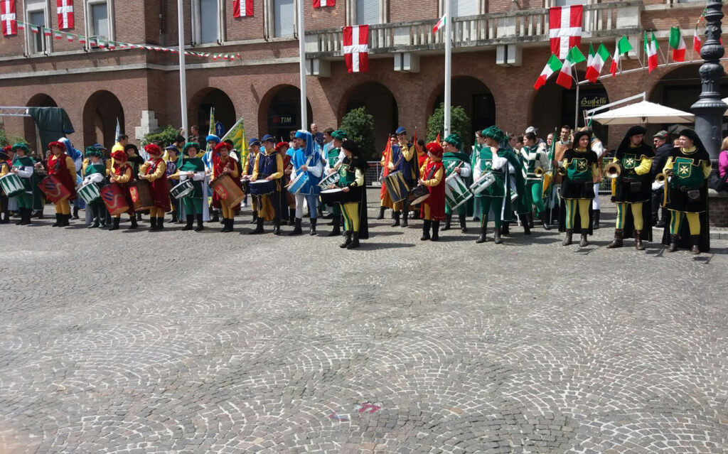 Adunata Asti 2016